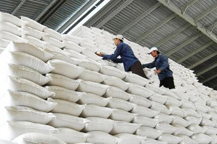 Đề xuất hỗ trợ hơn 130 nghìn tấn gạo cho 24 địa phương thực hiện giãn cách