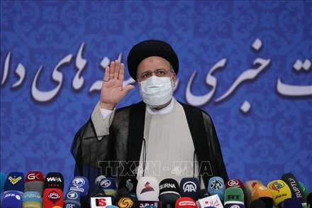 Tổng thống đắc cử Iran Ebrahim Raisi tại cuộc họp báo ở Tehran ngày 21/6/2021. Ảnh: AFP/TTXVN