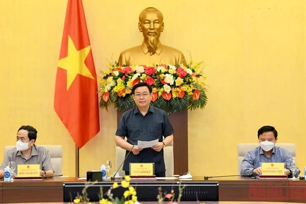 Chủ tịch Quốc hội Vương Đình Huệ phát biểu ý kiến tại phiên họp. (Ảnh: Đăng Anh) 