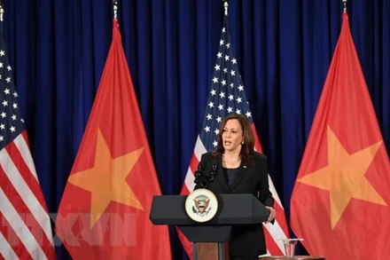 Phó Tổng thống Hoa Kỳ Kamala Harris họp báo nhân chuyến thăm Việt Nam