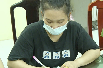 Đối tượng Phùng Thị Nga tại Cơ quan điều tra.