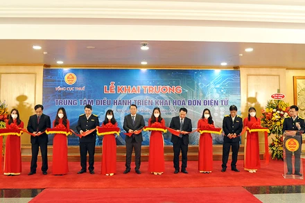 Khánh thành hệ thống Trung tâm điều hành triển khai hóa đơn điện tử ngành Thuế.