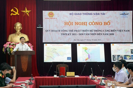 Bộ trưởng GTVT Nguyễn Văn Thể phát biểu ý kiến chỉ đạo tại lễ công bố quy hoạch cảng biển.