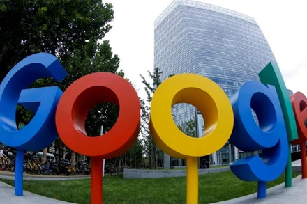 Google đang triển khai dự án xây dựng 1 tuyến cáp quang biển kết nối châu Phi và châu Âu, dự kiến hoàn thành vào nửa cuối năm 2022. (Ảnh: Reuters)