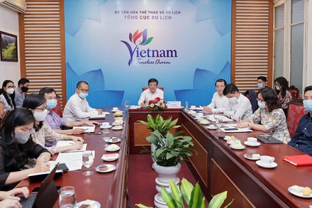 Cuộc họp tại đầu cầu Tổng cục Du lịch do Thứ trưởng VHTTDL Đoàn Văn Việt chủ trì (Ảnh: TCDL)