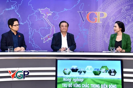 Tọa đàm "Nông nghiệp: Trụ đỡ vững chắc trong biến động". (Ảnh: NHẬT BẮC/VGP)