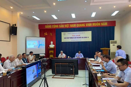 Quang cảnh buổi tọa đàm.