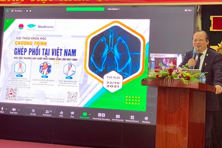 PGS, TS Nguyễn Viết Nhung phát biểu khai mạc. 