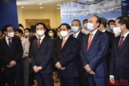 Thủ tướng Chính phủ Phạm Minh Chính và các đại biểu tham dự ITU Digital World 2021. Ảnh: MINH DUY