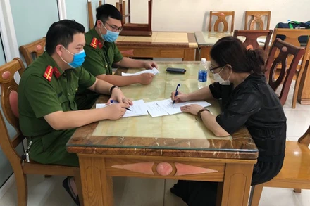 Đối tượng Hương tại cơ quan Công an.