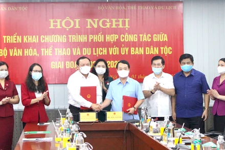 Hai cơ quan ký kết chương trình phối hợp giai đoạn 2021-2025.