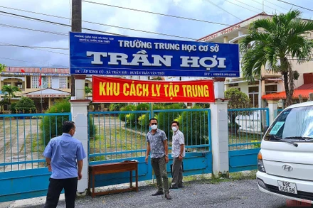 Việc học trực tiếp ở Cà Mau sẽ gặp nhiều khó khăn vì khoảng 300 trường học đang được trưng dụng làm nơi cách ly tập trung. 