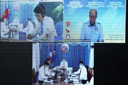 Đại diện các tổ chức Đoàn, Hội của 3 nước dự chương trình.