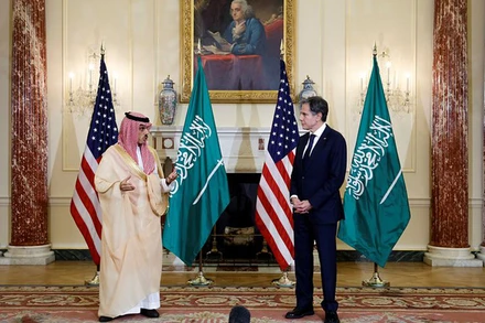 Bộ trưởng Ngoại giao Arab Saudi gặp người đồng cấp Mỹ tại Washington. (Ảnh Reuters)