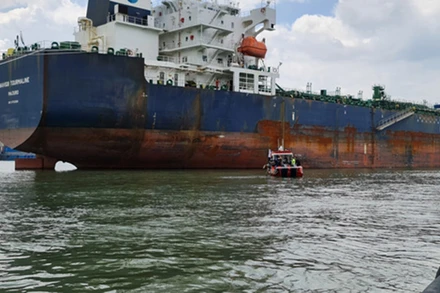 Vị trí sà lan xảy ra sự cố chìm trên sông Gò Gia. (Ảnh: PC07)