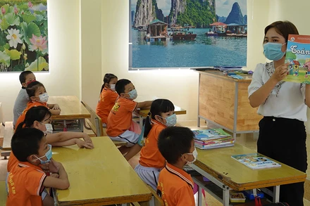 Thực hiện nghiêm túc 5K để phòng dịch.