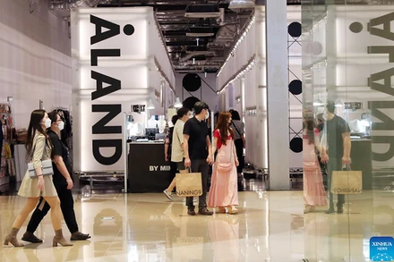 Bên trong một trung tâm thương mại ở Hàn Quốc. Ảnh: Tân Hoa xã