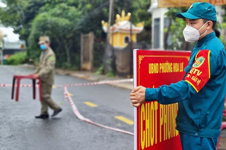 Từ 17 giờ ngày 9/10, khu dân cư Bùi Dự và đường Lê Đình Chinh phường Hoa Lư, thành phố Pleiku trở lại cuộc sống bình thường.