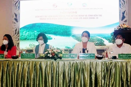 Đoàn công tác làm việc tại tỉnh Bến Tre