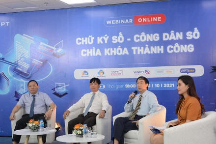 Hội thảo “Chữ ký số - Công dân số - Chìa khóa thành công”.