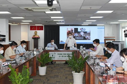 Toàn cảnh buổi họp báo.