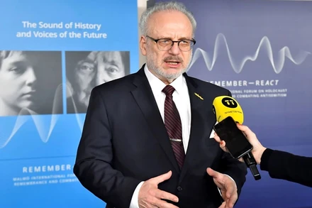 Tổng thống Egils Levits tại Thụy Điển, ngày 13/10. (Ảnh: Reuters)