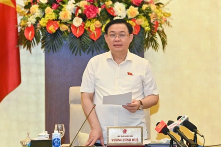 Chủ tịch Quốc hội Vương Đình Huệ phát biểu bế mạc phiên họp. (Ảnh: Duy Linh)