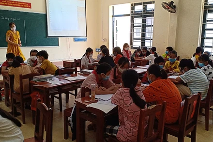 Giờ học theo chương trình giáo dục phổ thông mới của lớp 6 tại Trường Phổ thông dân tộc nội trú THCS Chợ Mới. 