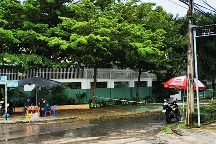 Chốt kiểm soát dịch Covid-19 tại thành phố Kon Tum.