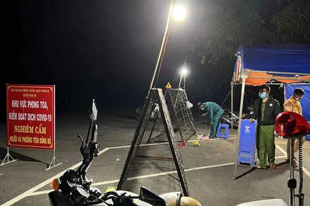 Huyện Đắk Hà, tỉnh Kon Tum lập chốt kiểm soát dịch tại khu vực phát hiện ca F0.