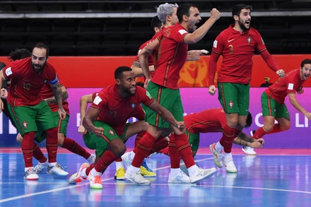 Đội tuyển futsal Bồ Đào Nha tiến vào trận chung kết gặp Argentina. (Ảnh: FIFA)