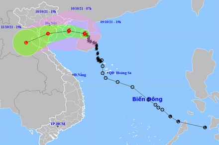 Vị trí và hướng di chuyển của bão số 7. (Nguồn: nchmf.gov.vn)
