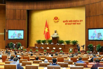 Toàn cảnh phiên họp trực tuyến của Quốc hội chiều ngày 23/10.