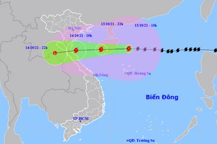 Vị trí và hướng di chuyển của bão số 8. (Nguồn: nchmf.gov.vn)