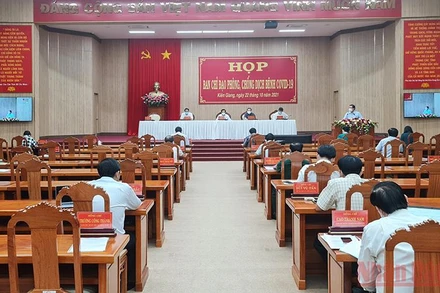 Họp Ban chỉ đạo phòng chống Covid-19 tỉnh Kiên Giang sáng 22/10.
