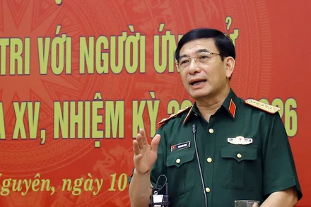 Thượng tướng Phan Văn Giang trình bày chương trình hành động nếu trúng cử ĐBQH khóa XV với đại diện cử tri đơn vị bầu cử số 2, tỉnh Thái Nguyên.