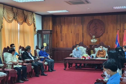 Chung tay giúp Lào phòng, chống dịch Covid-19