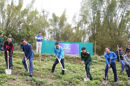 T.Ư Hội Liên hiệp Thanh niên Việt Nam phối hợp các đơn vị liên quan khởi công Nhà ở xã hội tại xã Xín Cái, huyện Mèo Vạc ( Hà Giang) trong Tháng Thanh niên năm 2021.