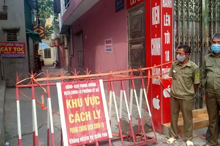 Ngõ 417, phố Lý Bôn (TP Thái Bình), nơi sinh viên Đại học Y Dược Thái Bình dương tính với SARS-CoV-2 sinh sống.