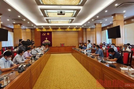 Buổi làm việc giữa tỉnh Vĩnh Phúc và Bộ Y tế chiều 2-5.