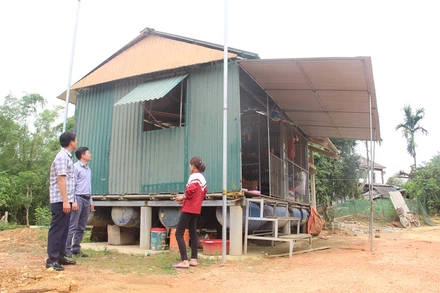 Nhà phao tránh lũ của gia đình anh Lê Văn Đề, thôn Trung Tiến, xã Điền Mỹ (Hương Khê).