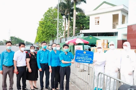 Hỗ trợ đoàn viên và người lao động Bệnh viện K