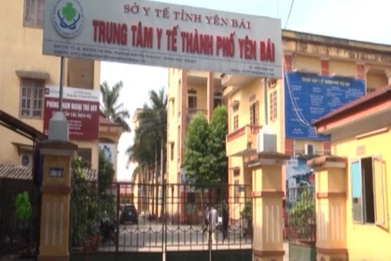 Đình chỉ công tác Giám đốc Trung tâm Y tế TP Yên Bái vì lơ là chống dịch
