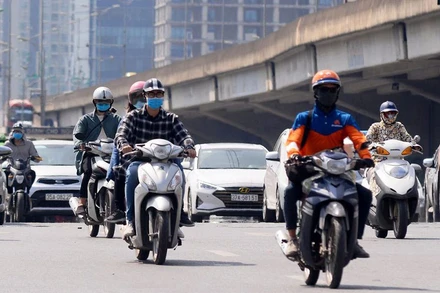 Khu vực Hà Nội có nắng nóng cục bộ, nhiệt độ cao nhất phổ biến 34-36 độ C. (Ảnh minh họa)