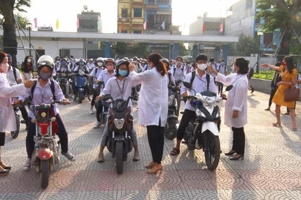 Học sinh, sinh viên Hà Nam đi học trở lại từ 26-5