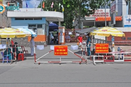 Phong tỏa Bệnh viện Tân Phú.