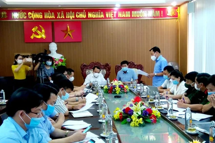 Ban Chỉ đạo phòng, chống dịch Covid-19 tỉnh Nghệ An chỉ đạo huyện Diễn Châu công tác phòng, chống dịch.