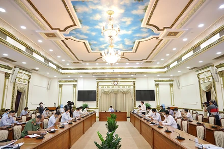 Toàn cảnh buổi họp sáng nay.