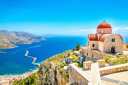 Hy Lạp kỳ vọng mùa hè này sẽ giúp cứu vãn nền kinh tế đang lao đao vì đại dịch (Ảnh: GETTY IMAGE)