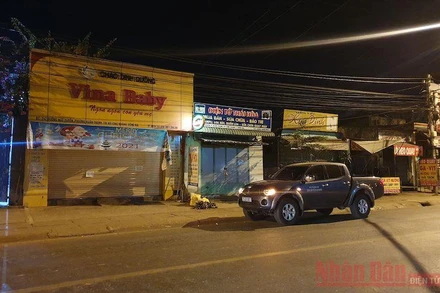 Lực lượng chức năng có mặt tại đường Ngô Quyền, TP Long Khánh, tỉnh Đồng Nai trong tối 4-5.